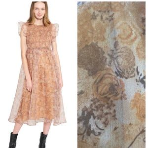 En Saison Multi Marigold La Raque Smocked
Organza Flutter Sleeve Midi Dress